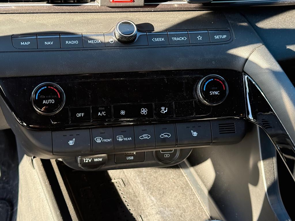 Thumbnail: 2023 Hyundai Elantra - 22