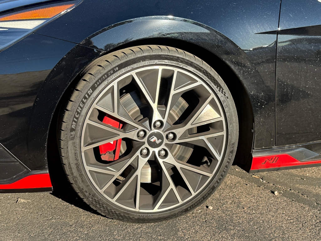 Thumbnail: 2023 Hyundai Elantra - 5