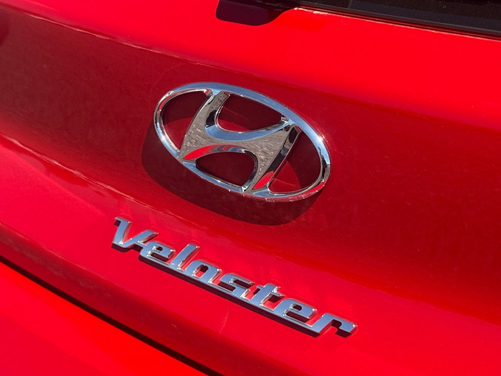 Thumbnail: 2020 Hyundai Veloster - 14