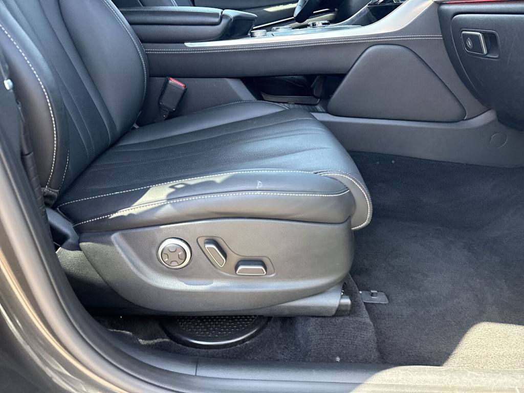 Thumbnail: 2024 Genesis GV80 - 13