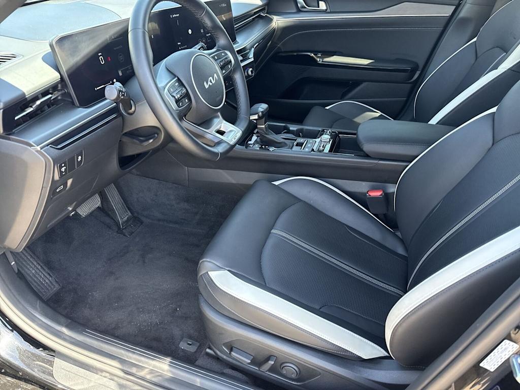 Thumbnail: 2025 Kia K5 - 22