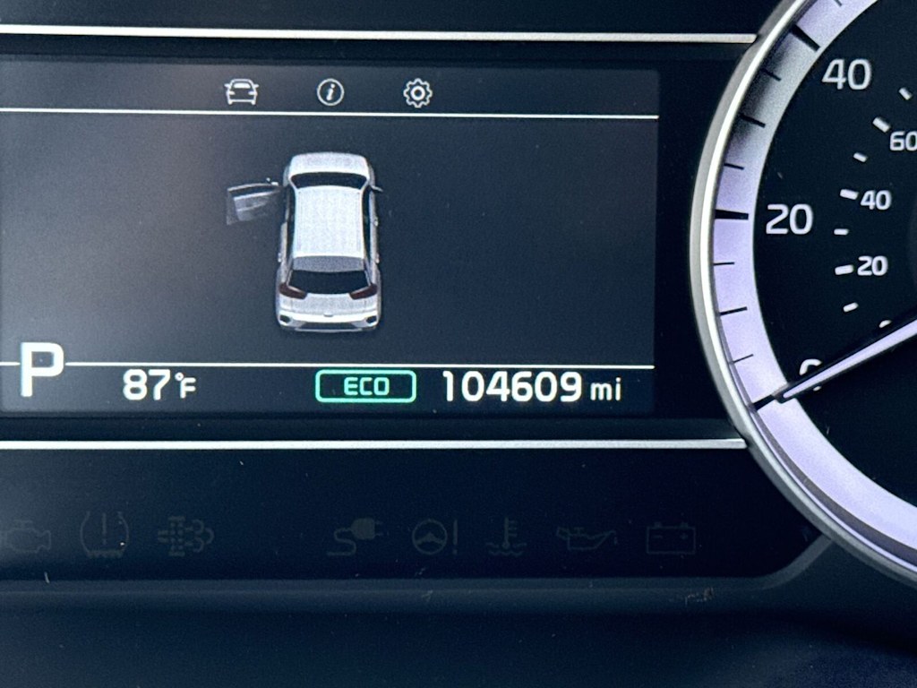 2020 Kia Niro LX 31