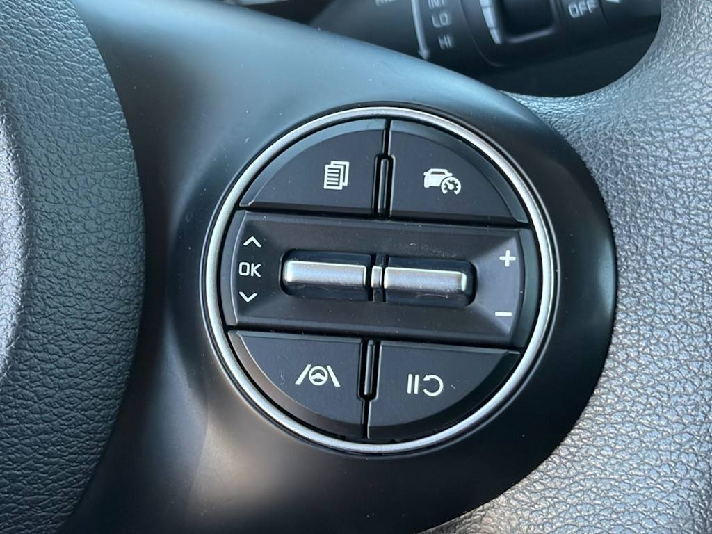 Thumbnail: 2023 Kia Soul - 21