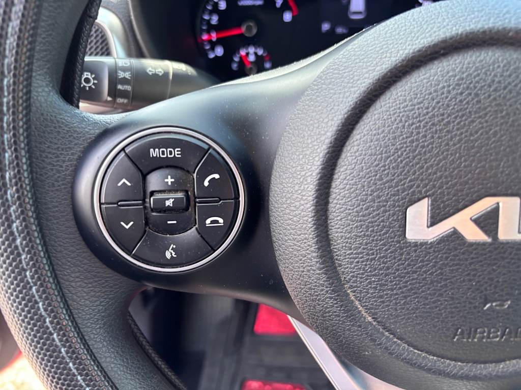 Thumbnail: 2022 Kia Soul - 22