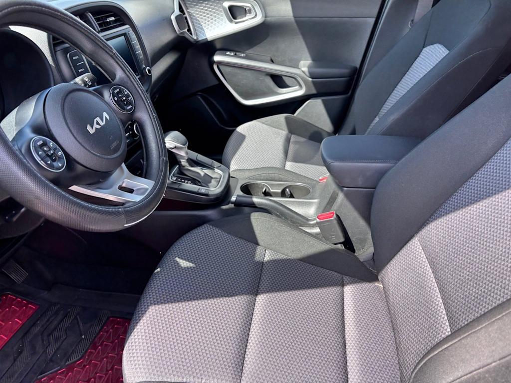 Thumbnail: 2022 Kia Soul - 8