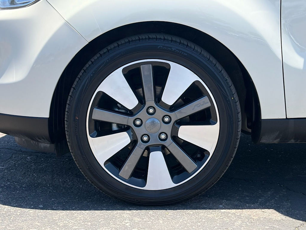Thumbnail: 2016 Kia Soul - 8