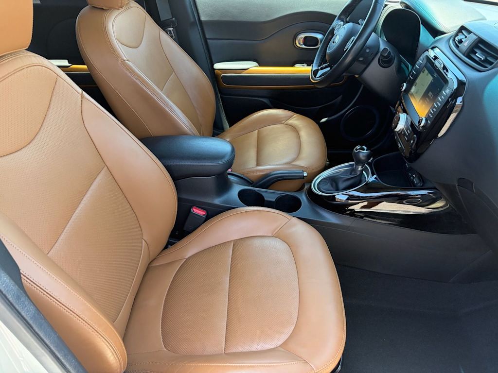 Thumbnail: 2016 Kia Soul - 11