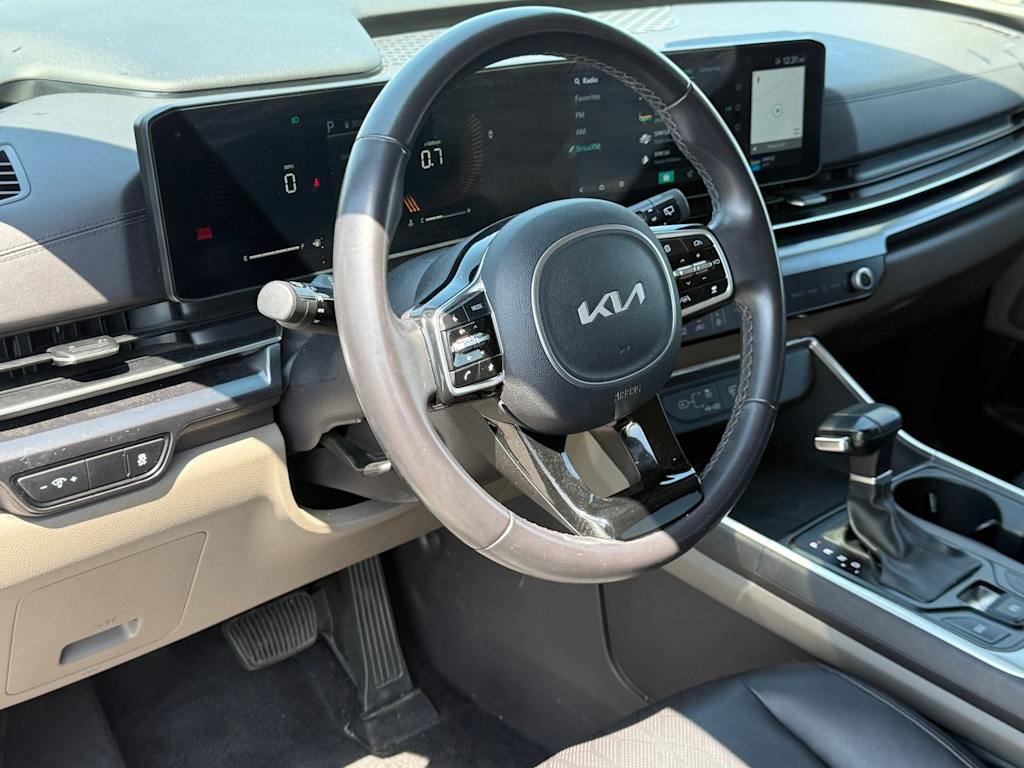 Thumbnail: 2025 Kia Carnival - 2