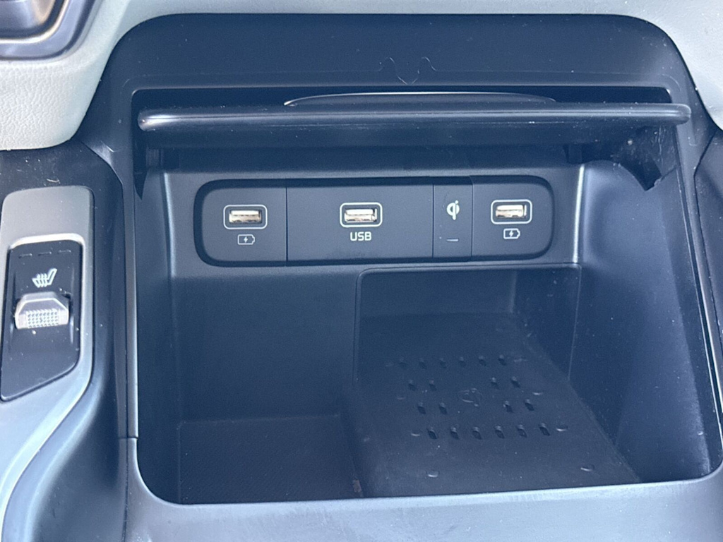 2023 Kia Sorento EX 26