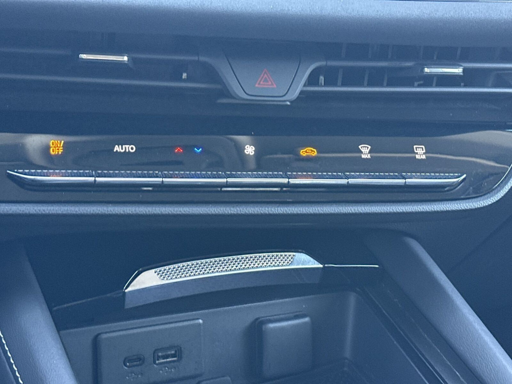 Thumbnail: 2025 Buick Envision - 25