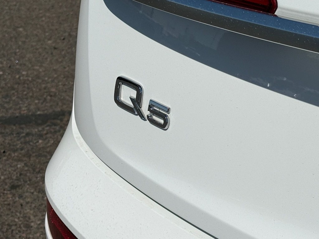Thumbnail: 2021 Audi Q5 - 4