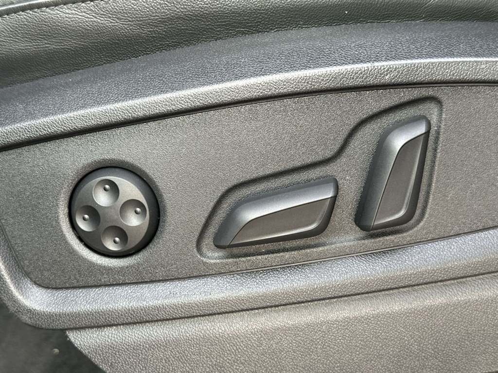 Thumbnail: 2023 Audi Q5 - 24