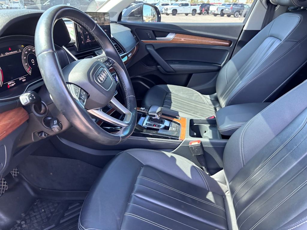 Thumbnail: 2023 Audi Q5 - 7