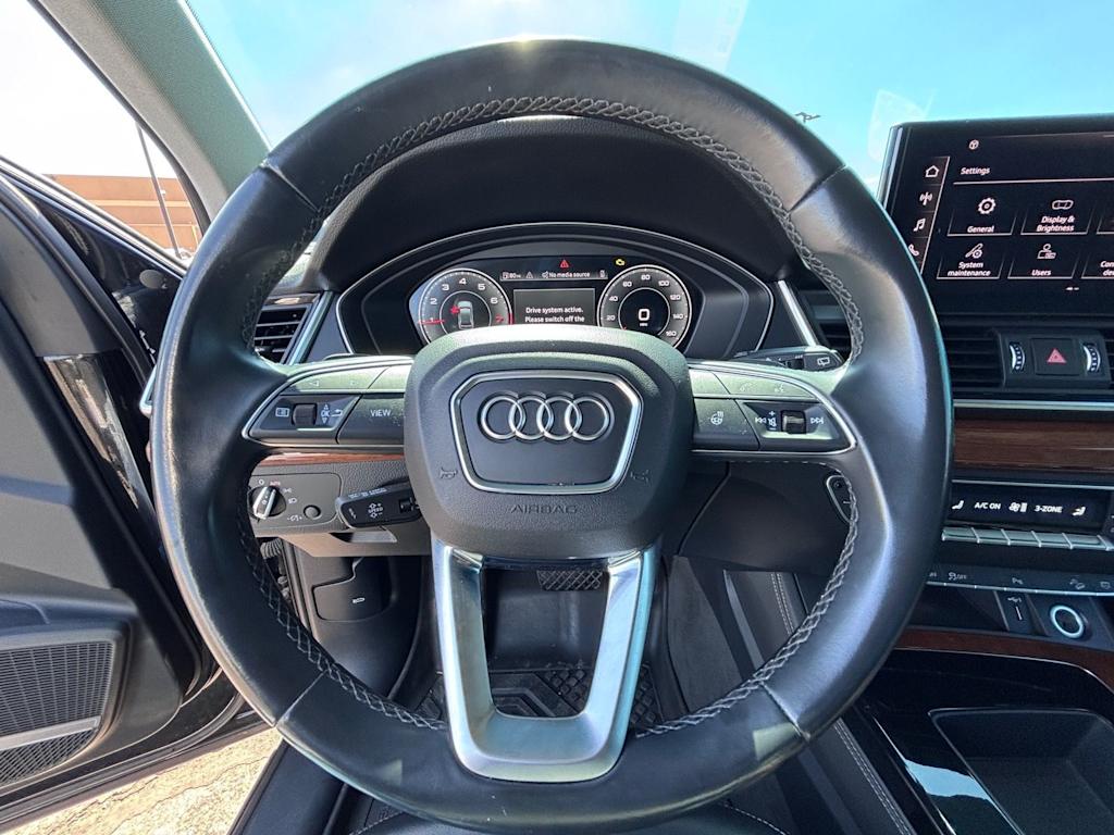Thumbnail: 2023 Audi Q5 - 2
