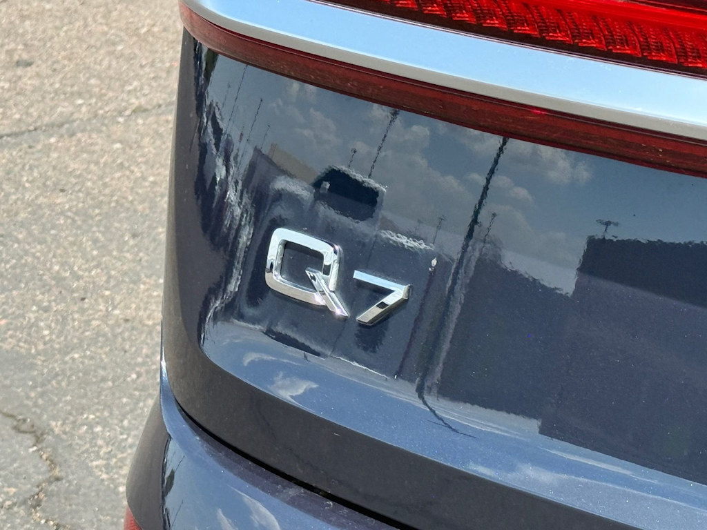 Thumbnail: 2024 Audi Q7 - 17