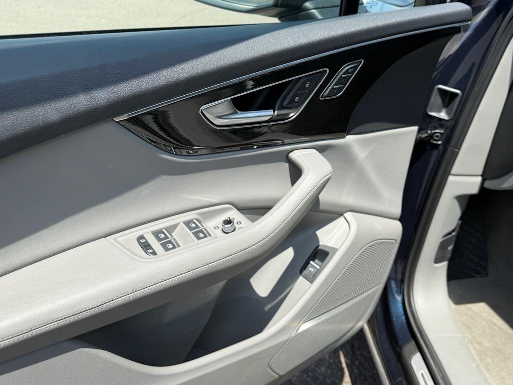 Thumbnail: 2024 Audi Q7 - 20