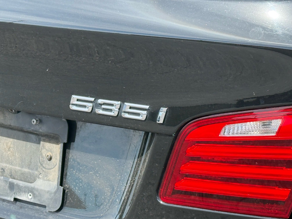 Thumbnail: 2016 BMW 5 Series - 5