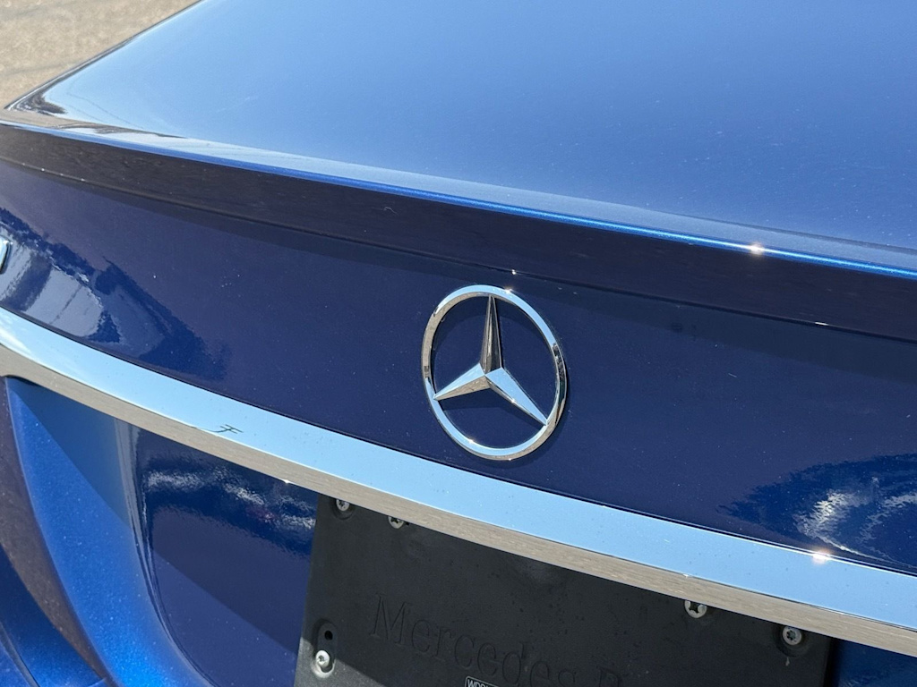 Thumbnail: 2018 Mercedes-Benz C-Class - 16
