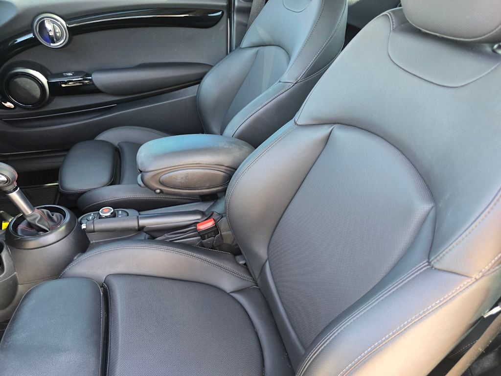 Thumbnail: 2019 MINI Cooper - 10