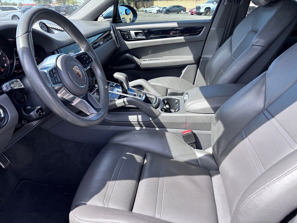 Thumbnail: 2020 Porsche Cayenne - 8