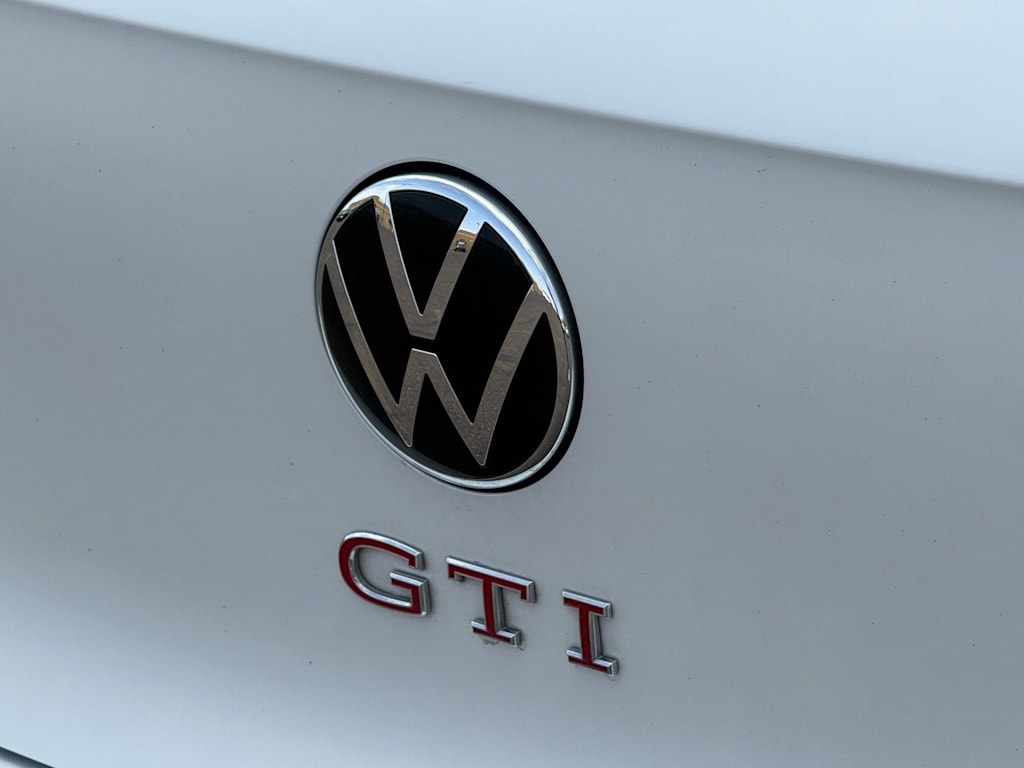 Thumbnail: 2024 Volkswagen Golf - 16