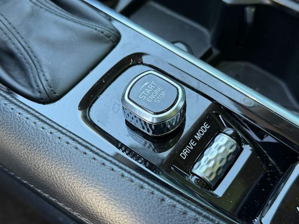 Thumbnail: 2020 Volvo XC90 - 9