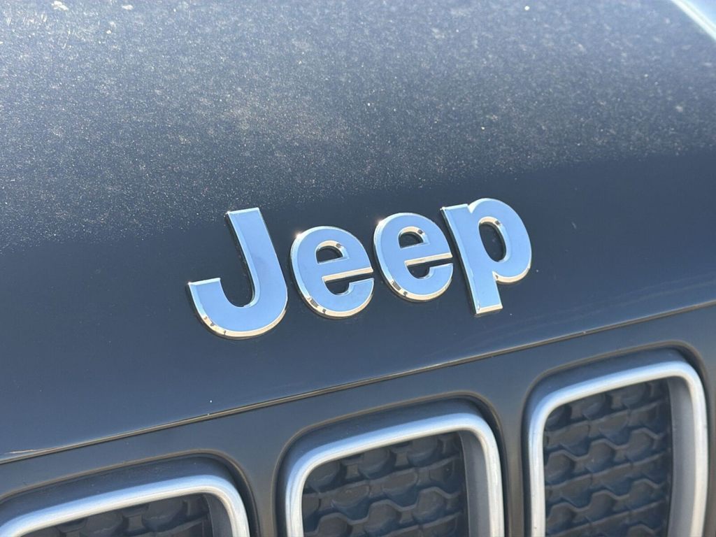 Thumbnail: 2023 Jeep Renegade - 7