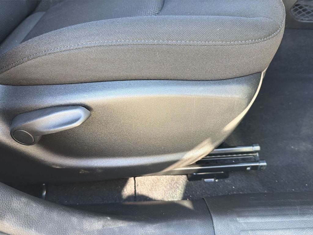 Thumbnail: 2023 Jeep Renegade - 21