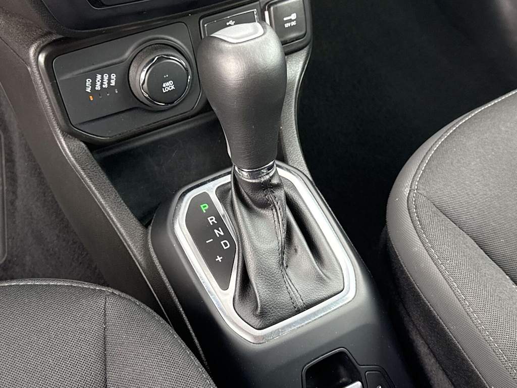 Thumbnail: 2023 Jeep Renegade - 16