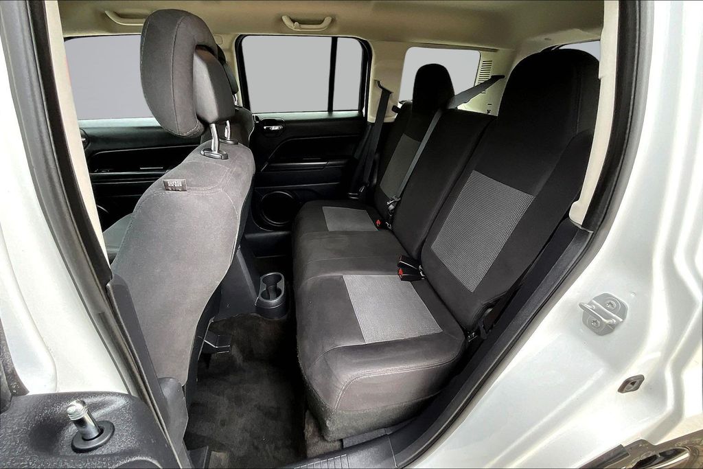 Thumbnail: 2015 Jeep Patriot - 12