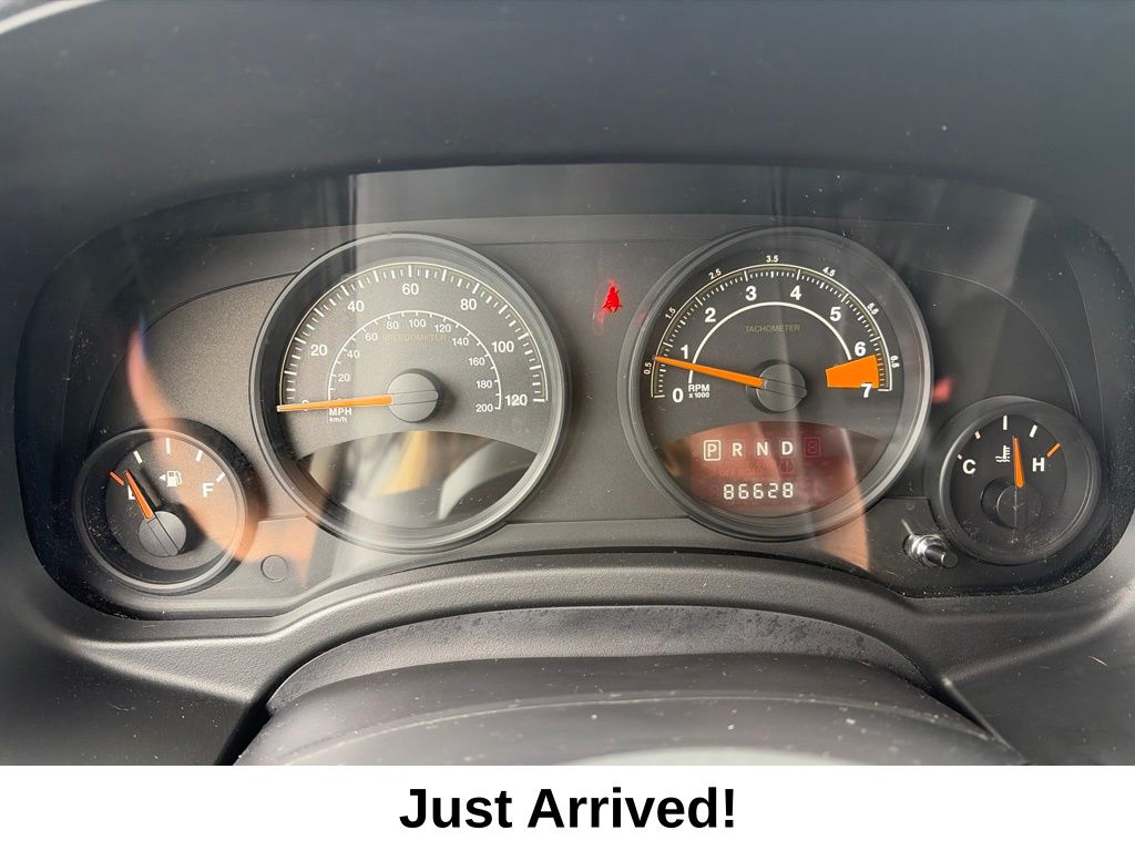 Thumbnail: 2014 Jeep Patriot - 11