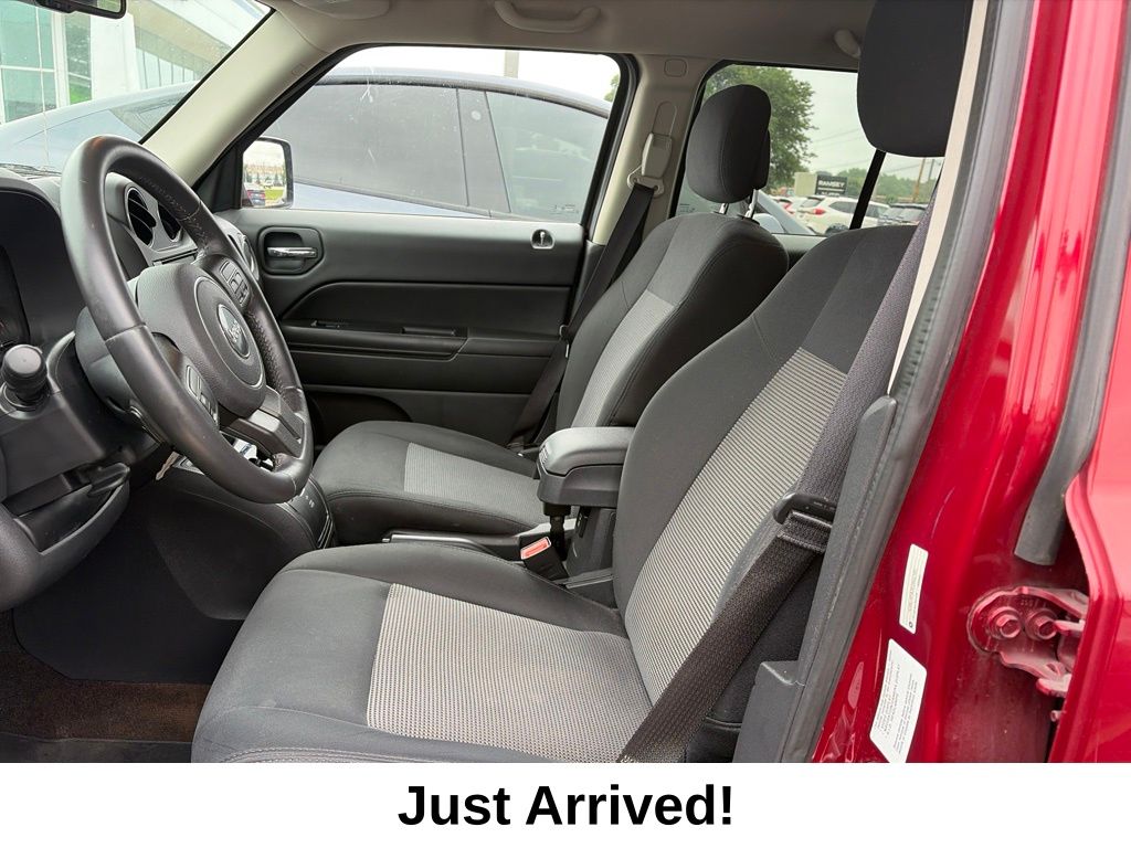 Thumbnail: 2014 Jeep Patriot - 5
