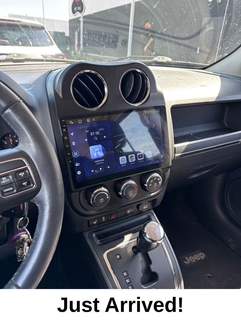 Thumbnail: 2016 Jeep Patriot - 5