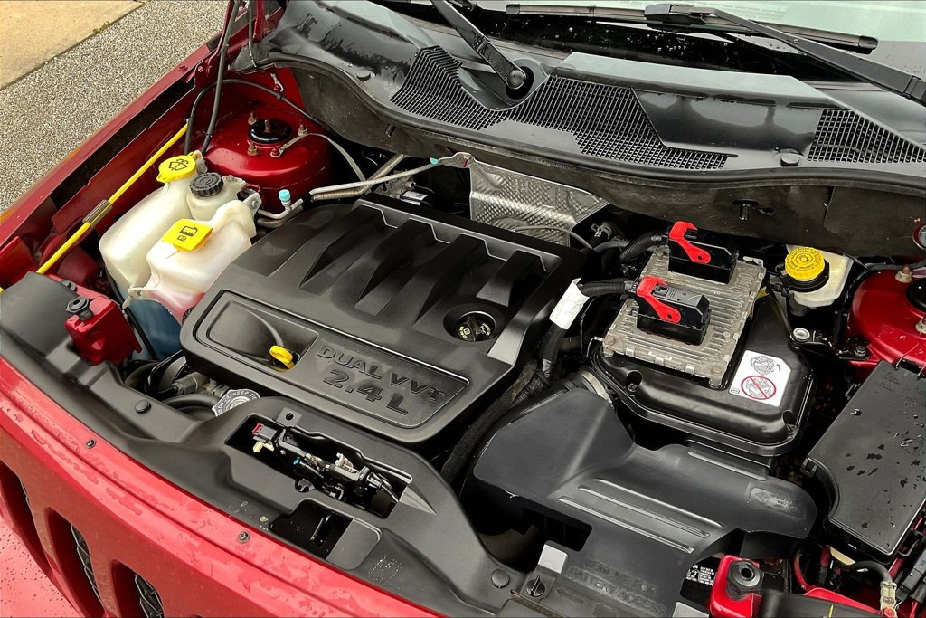 Thumbnail: 2016 Jeep Patriot - 8