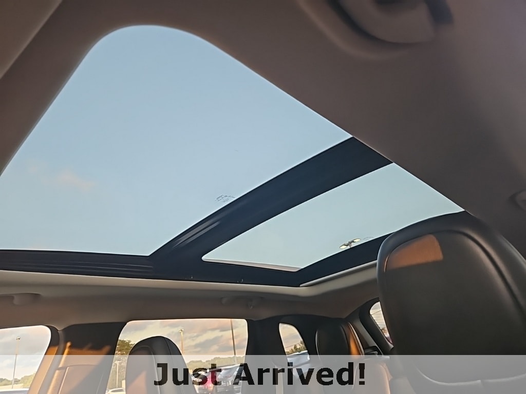 Thumbnail: 2017 Jeep Cherokee - 13