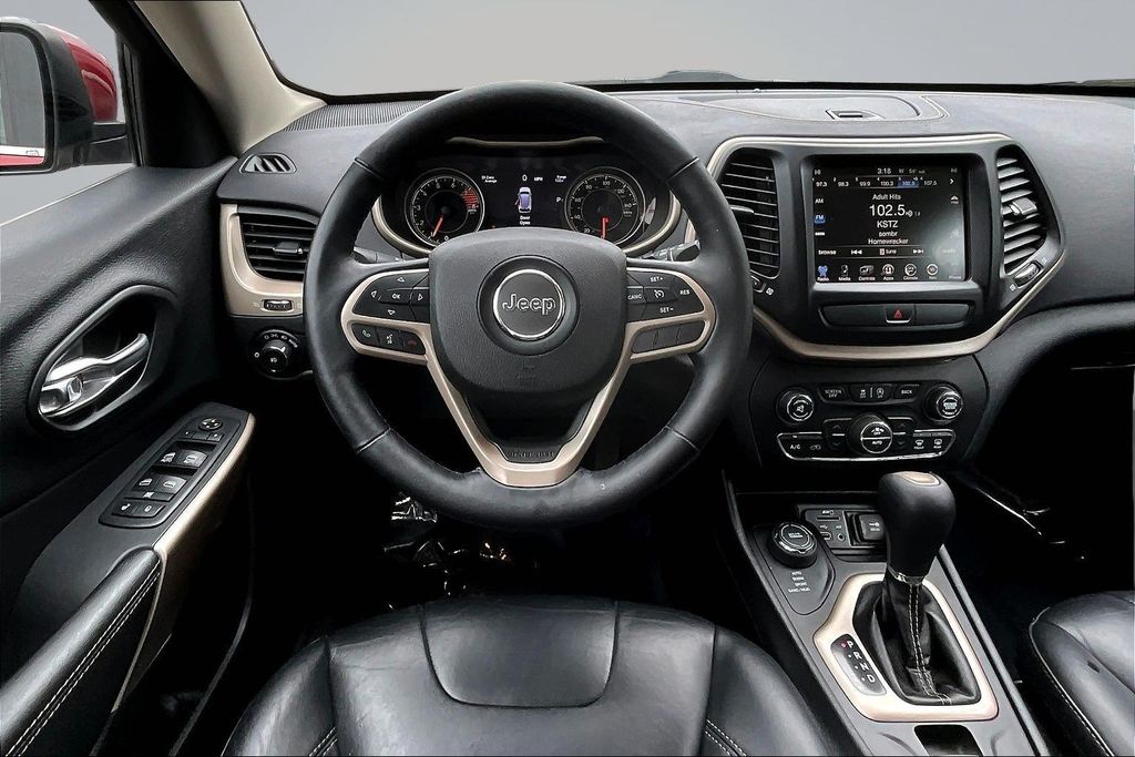Thumbnail: 2017 Jeep Cherokee - 2