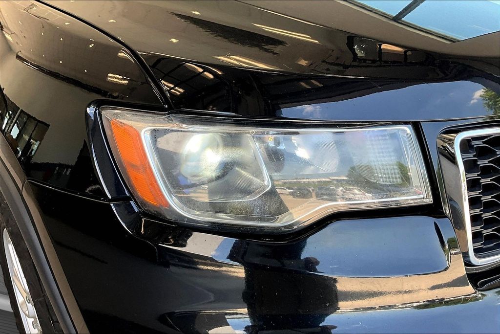 Thumbnail: 2018 Jeep Grand Cherokee - 34