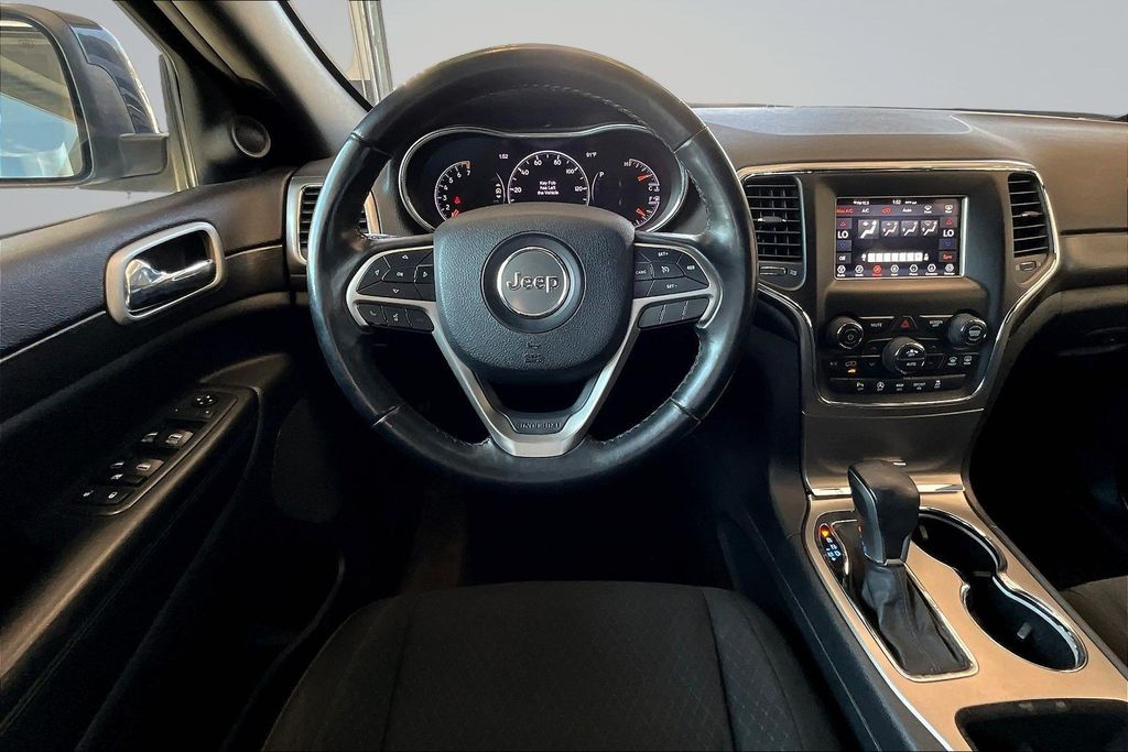 Thumbnail: 2018 Jeep Grand Cherokee - 2