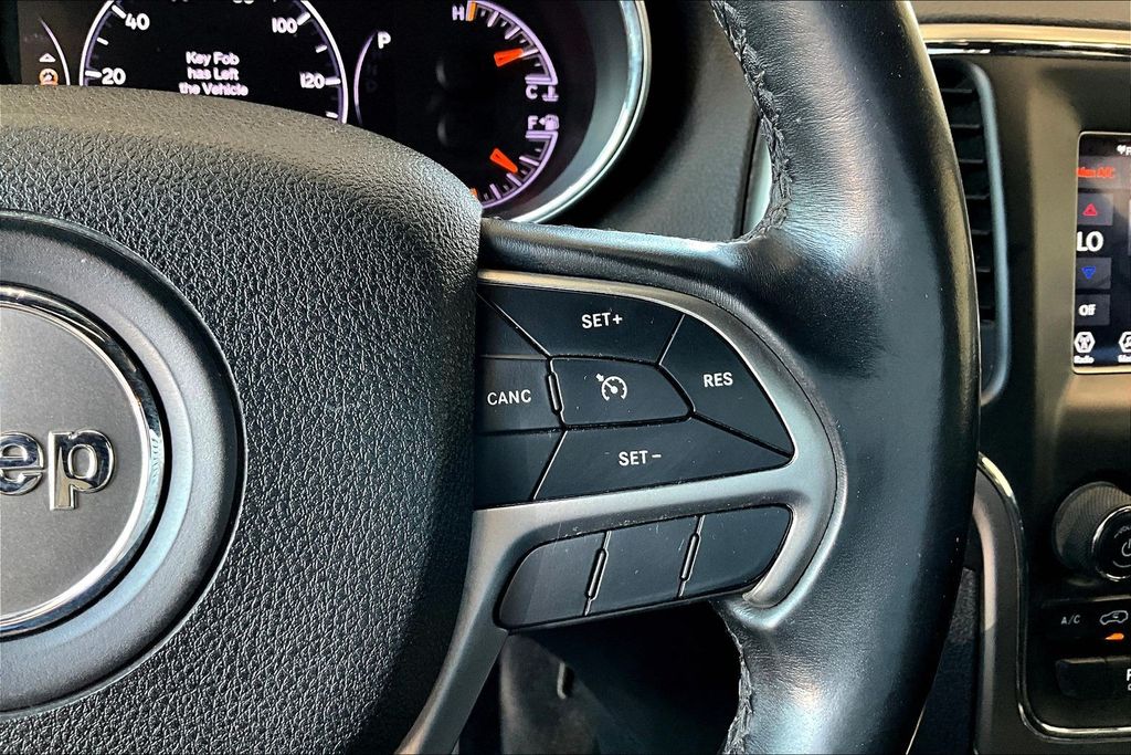 Thumbnail: 2018 Jeep Grand Cherokee - 27