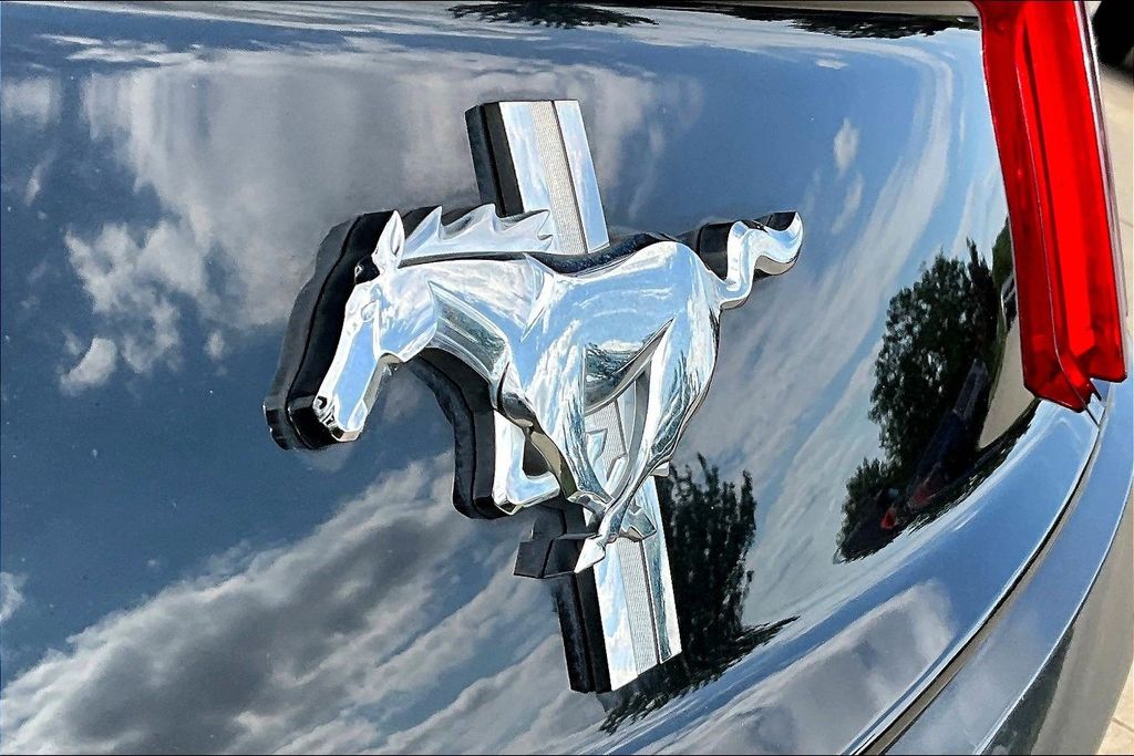 Thumbnail: 2017 Ford Mustang - 35
