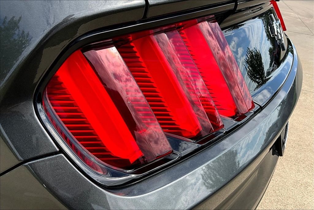 Thumbnail: 2017 Ford Mustang - 34