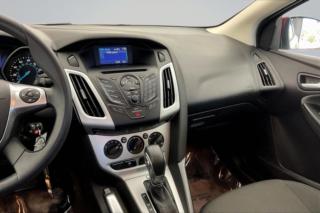 Thumbnail: 2014 Ford Focus - 8