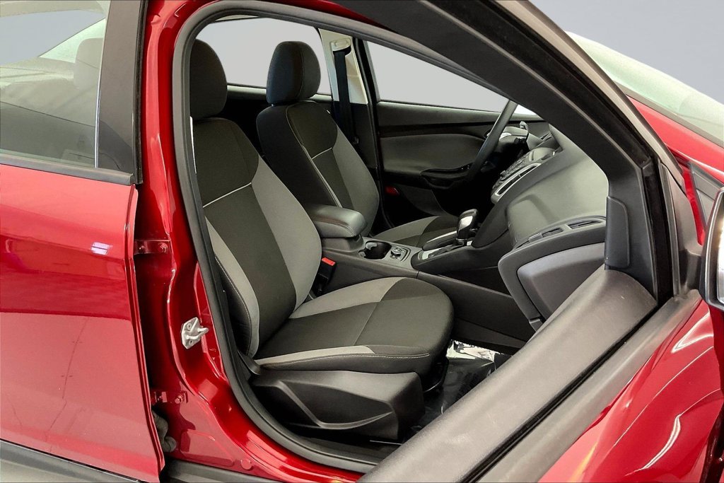 Thumbnail: 2014 Ford Focus - 9