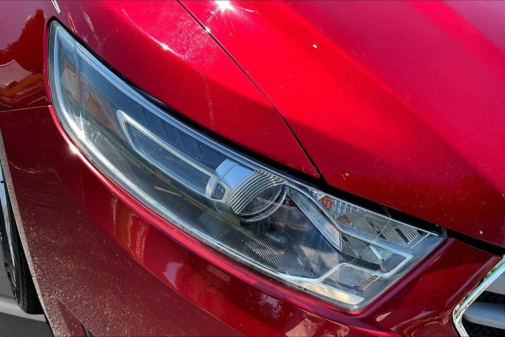 Thumbnail: 2014 Ford Taurus - 32