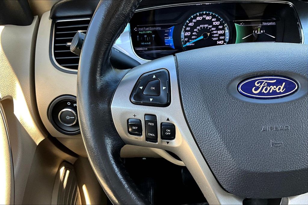 Thumbnail: 2014 Ford Taurus - 25