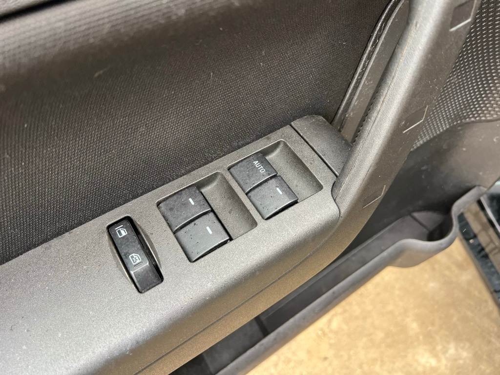 Thumbnail: 2009 Ford Focus - 26