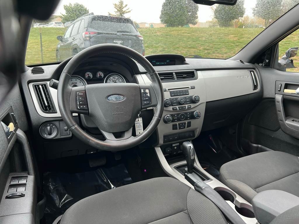 Thumbnail: 2009 Ford Focus - 9