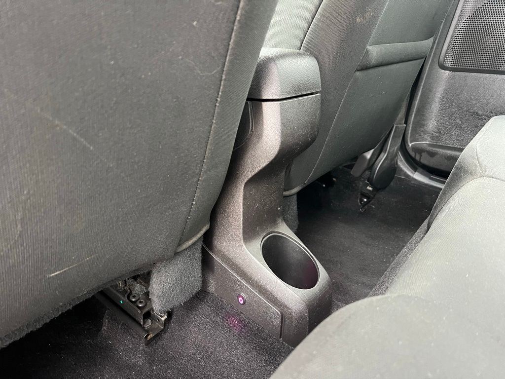 Thumbnail: 2009 Ford Focus - 28