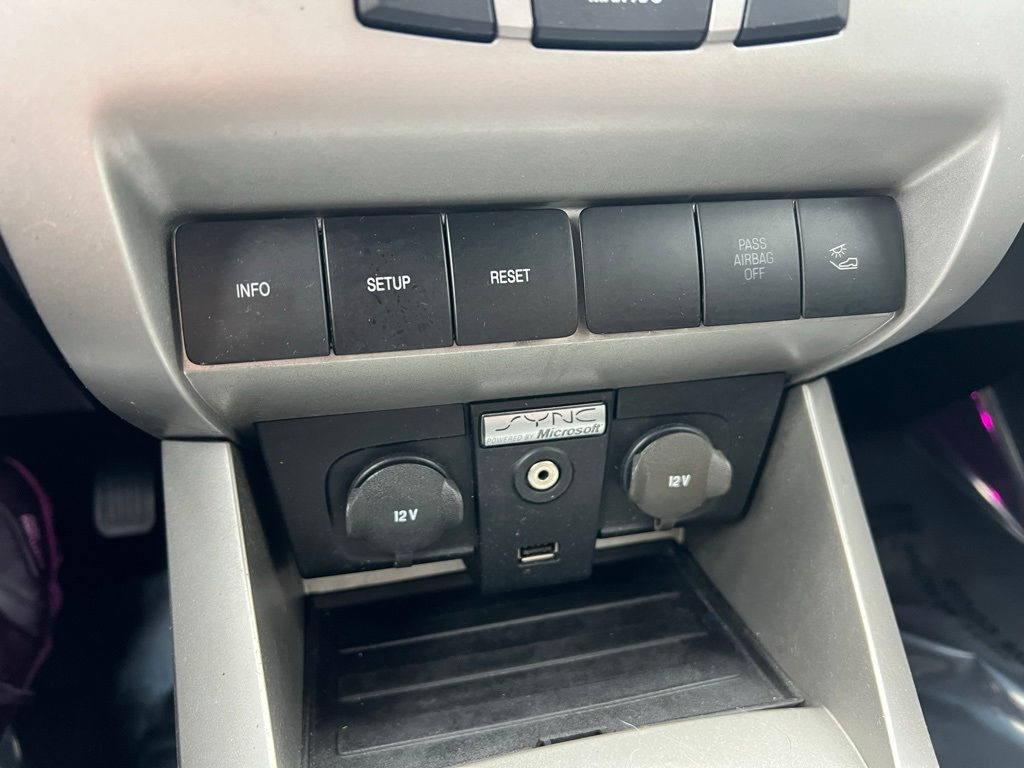 Thumbnail: 2009 Ford Focus - 38