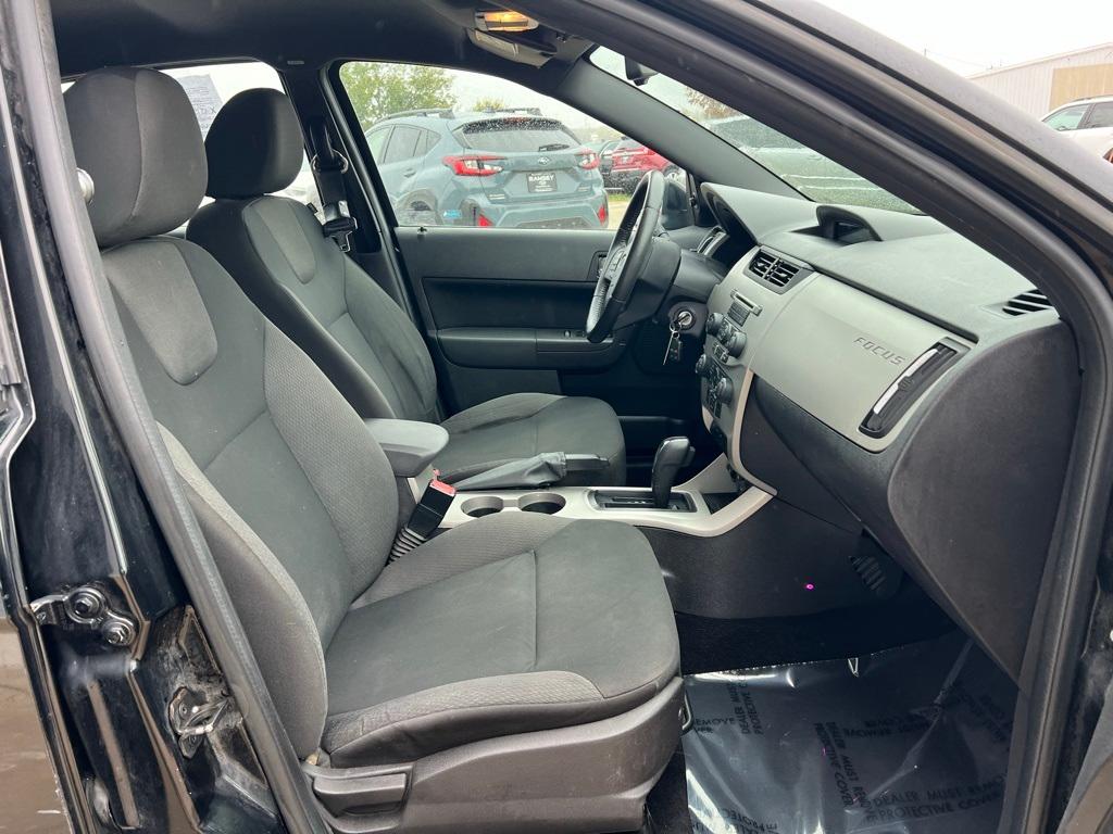 Thumbnail: 2009 Ford Focus - 11